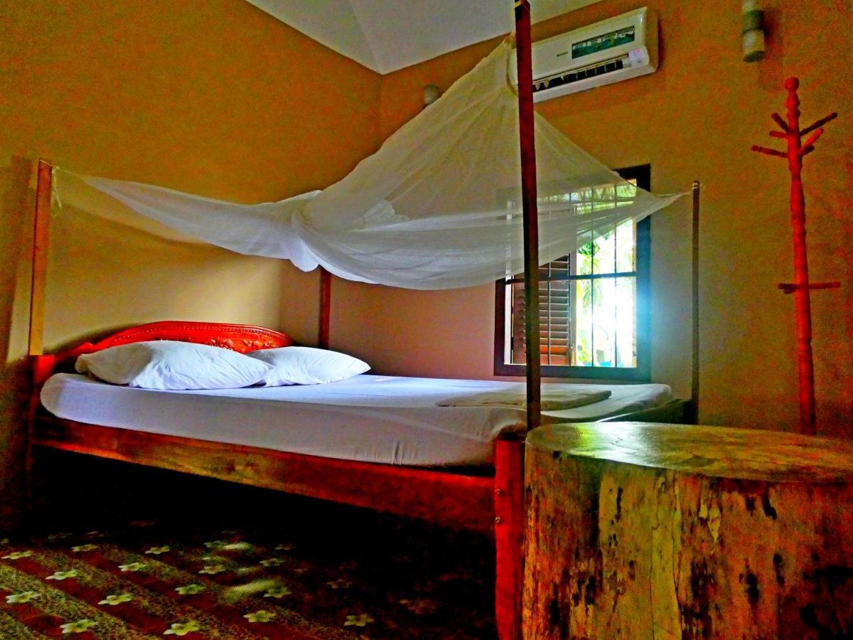 The Plantation Albergue Kampot Exterior foto
