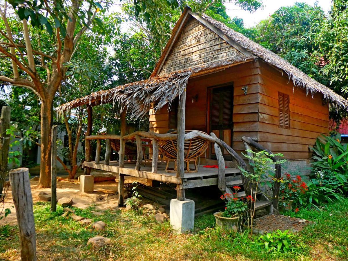 The Plantation Albergue Kampot Exterior foto