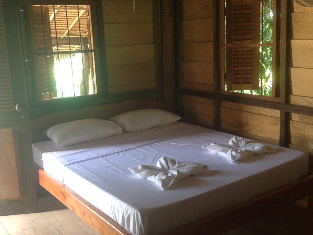 The Plantation Albergue Kampot Exterior foto